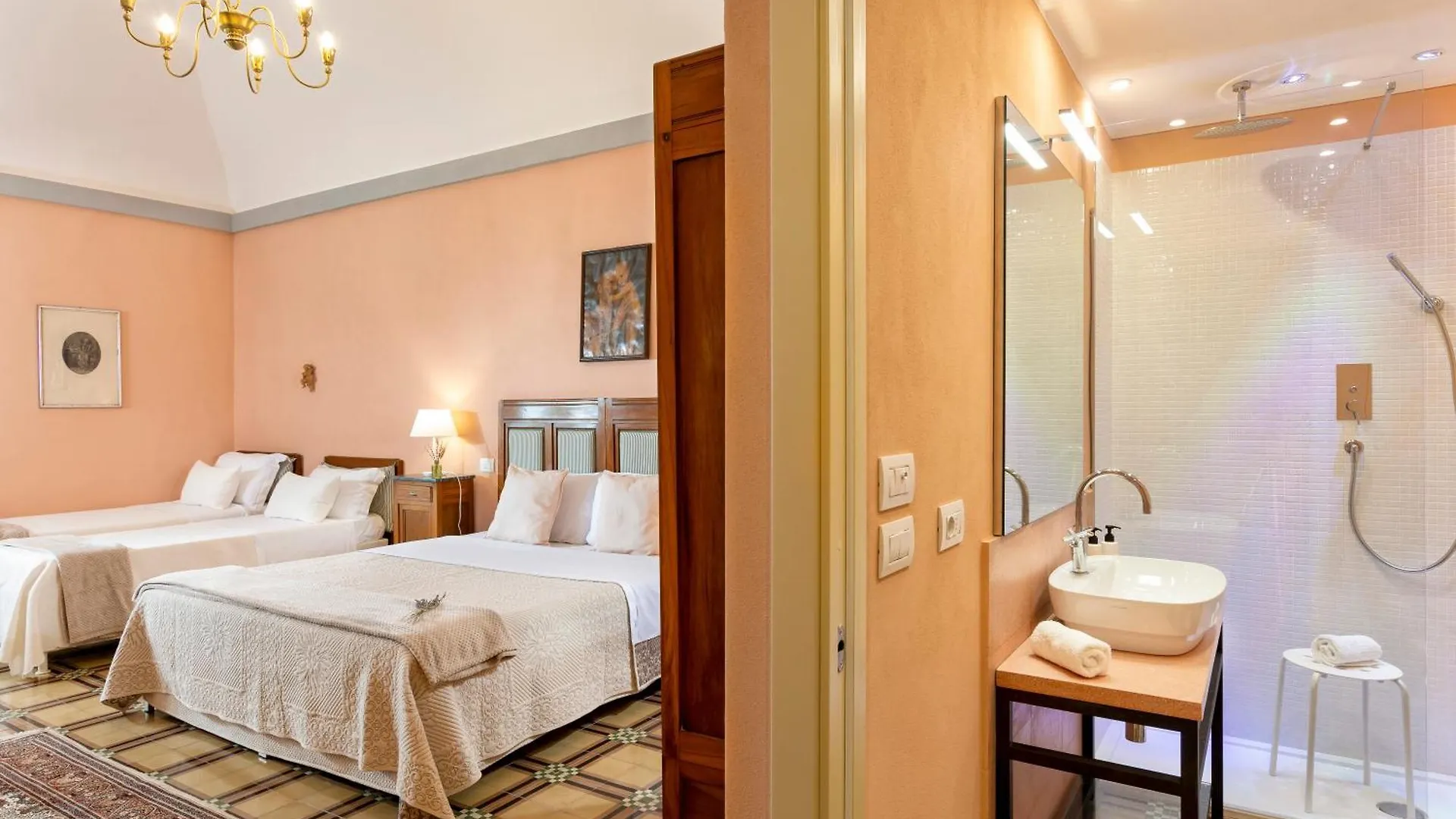 Il Vescovo, Incredible Attic In Center Of Montepulciano, Luxe Apartment 0*, Montepulciano Italy