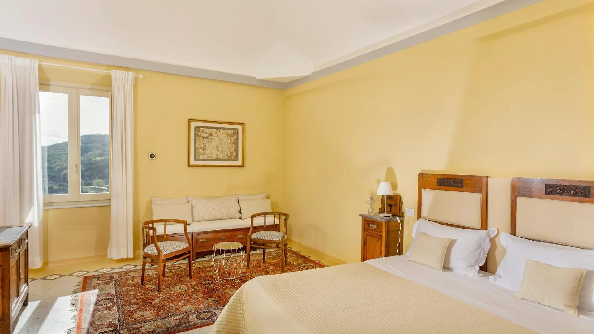 Il Vescovo, Incredible Attic In Center Of Montepulciano, Luxe Apartment