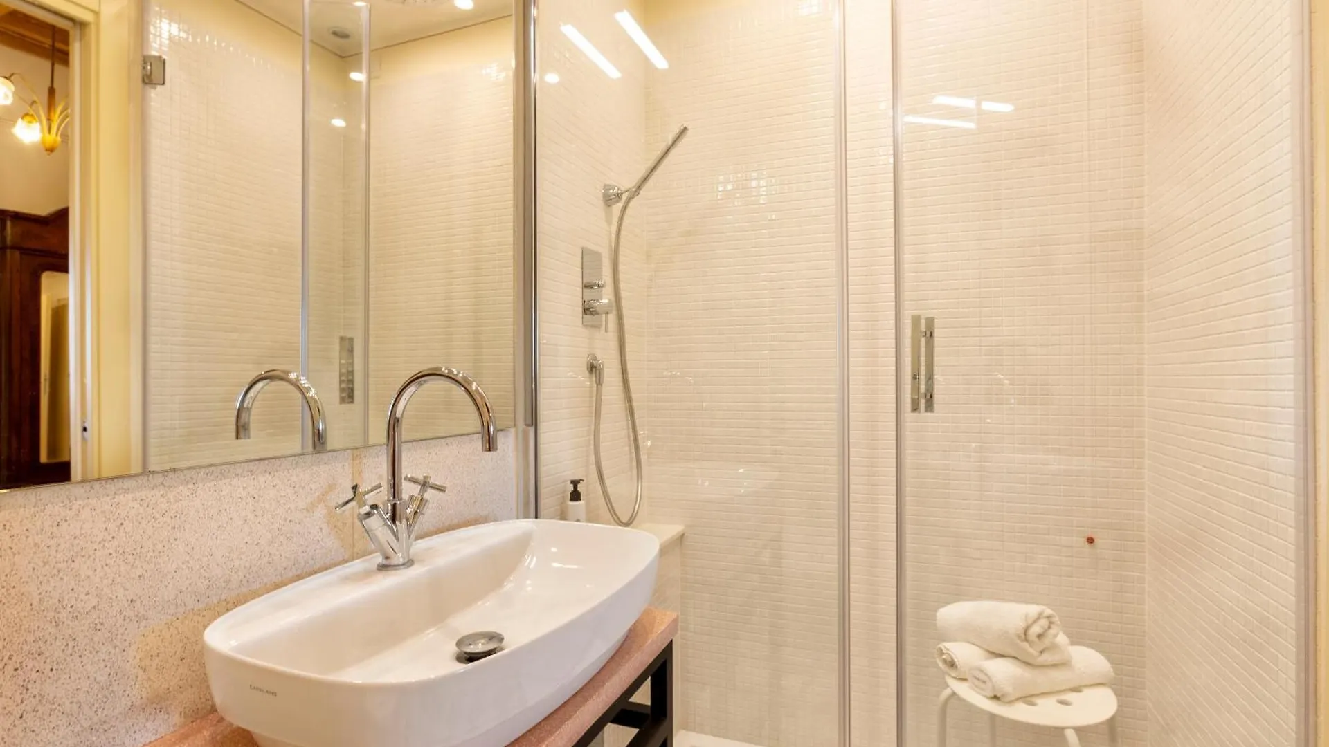 Il Vescovo, Incredible Attic In Center Of Montepulciano, Luxe Apartment  Montepulciano