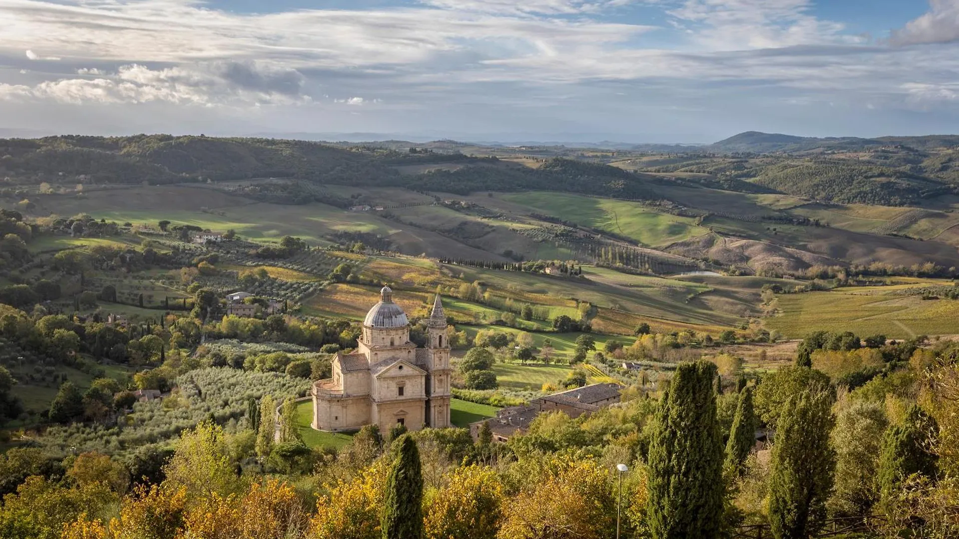 Il Vescovo, Incredible Attic In Center Of Montepulciano, Luxe Apartment
